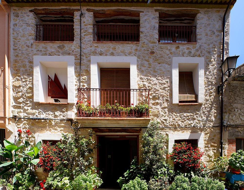 Hostal La Llar D'aitana Alcoleja Exterior foto